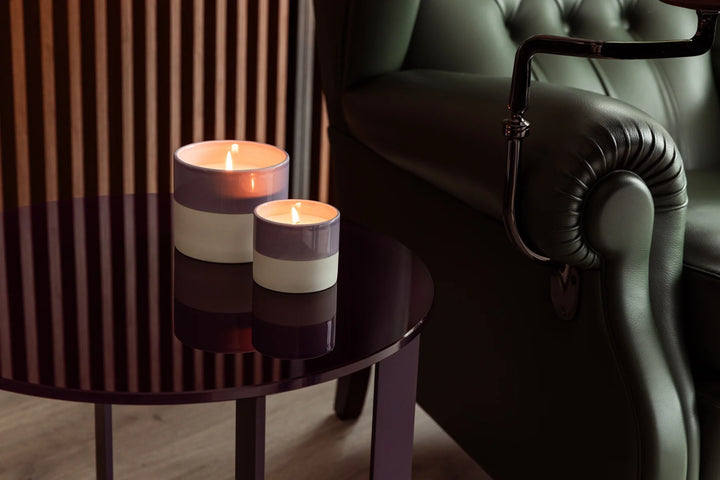 LILAC/WHITE Ceramic Candle with Amber & Woody scent